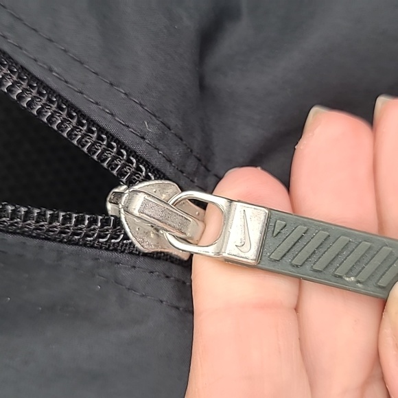 Vintage Nike windbreaker jacket medium black white gray zip up - Picture 4 of 10